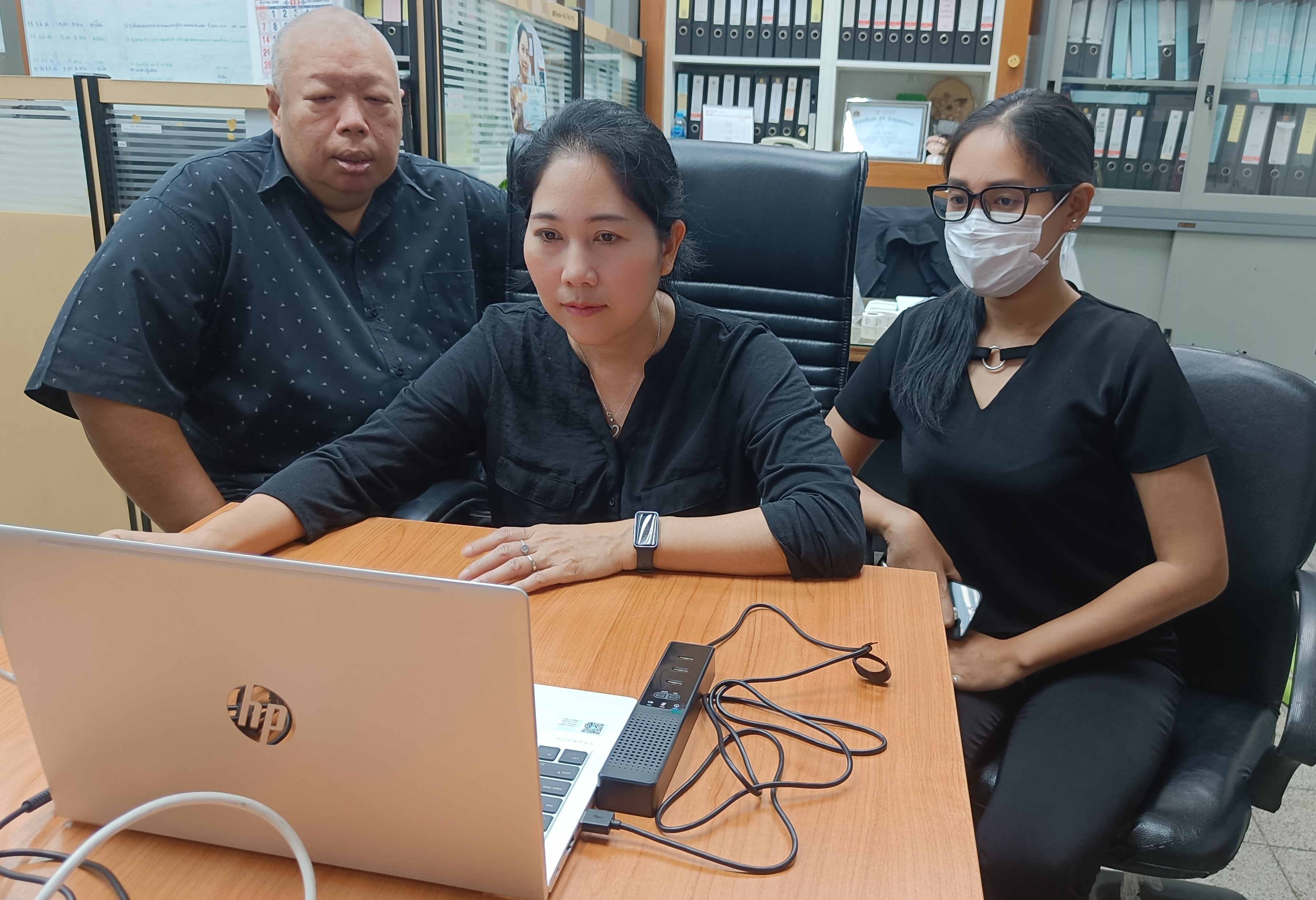 title - เข้าร่วมการประชุมชี้แจงกรอบและแนวทางการประเมินผลการปฏิบัติราชการของส่วนราชการ ประจำปีงบประมาณ พ.ศ. 2569-2570 ครั้งที่&nbsp;2 ผ่านสื่ออิเล็กทรอนิกส์ (ระบบ&nbsp;Zoom Meeting&nbsp;/&nbsp;Facebook Live และผ่านระบบ&nbsp;Youtube Live) ของสำนักงาน ก.พ.ร.